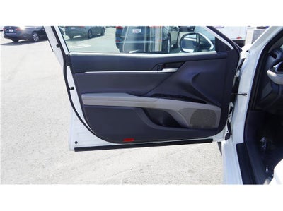 2022 Toyota Camry SE Sedan 4D