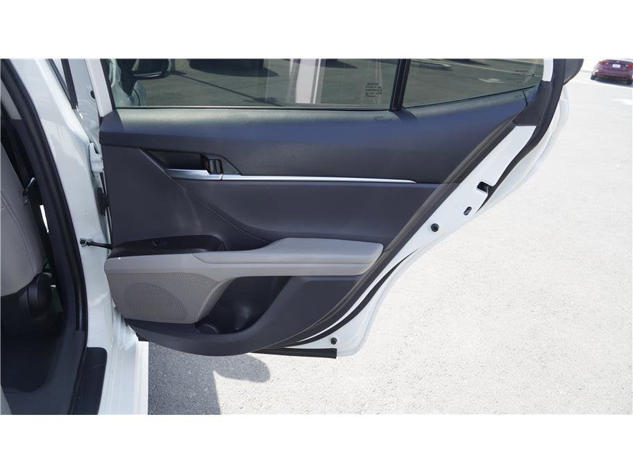 2022 Toyota Camry SE Sedan 4D