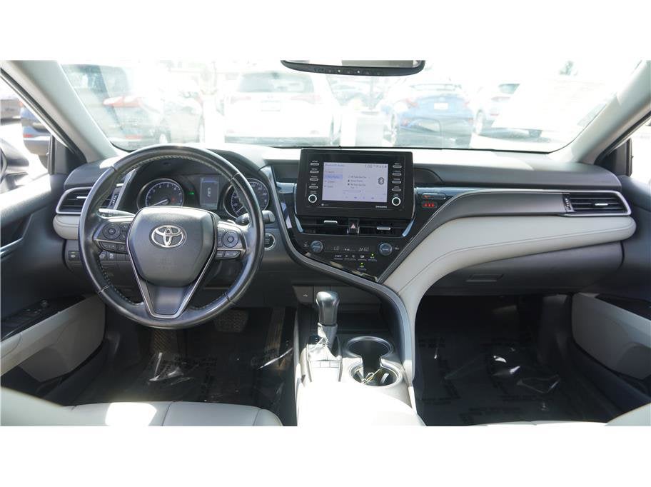 2022 Toyota Camry SE Sedan 4D