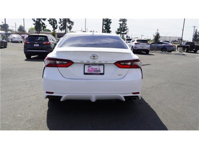 2022 Toyota Camry SE Sedan 4D