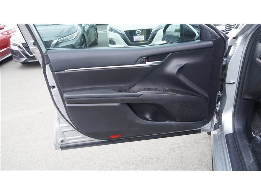 2023 Toyota Camry SE Sedan 4D