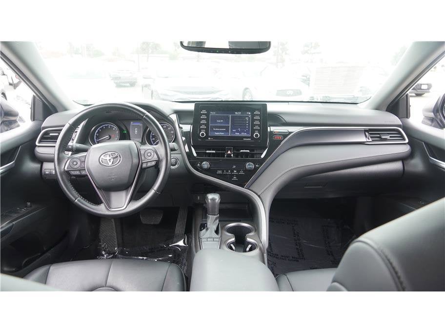 2023 Toyota Camry SE Sedan 4D