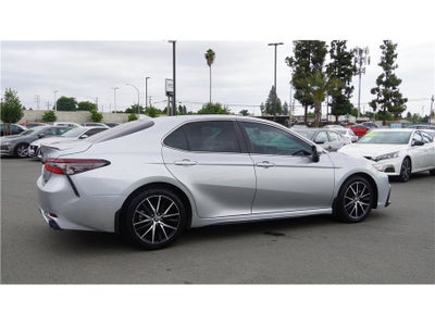 2023 Toyota Camry SE Sedan 4D