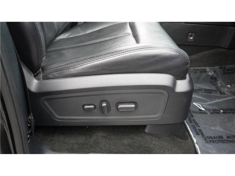 2016 Lincoln Navigator Select