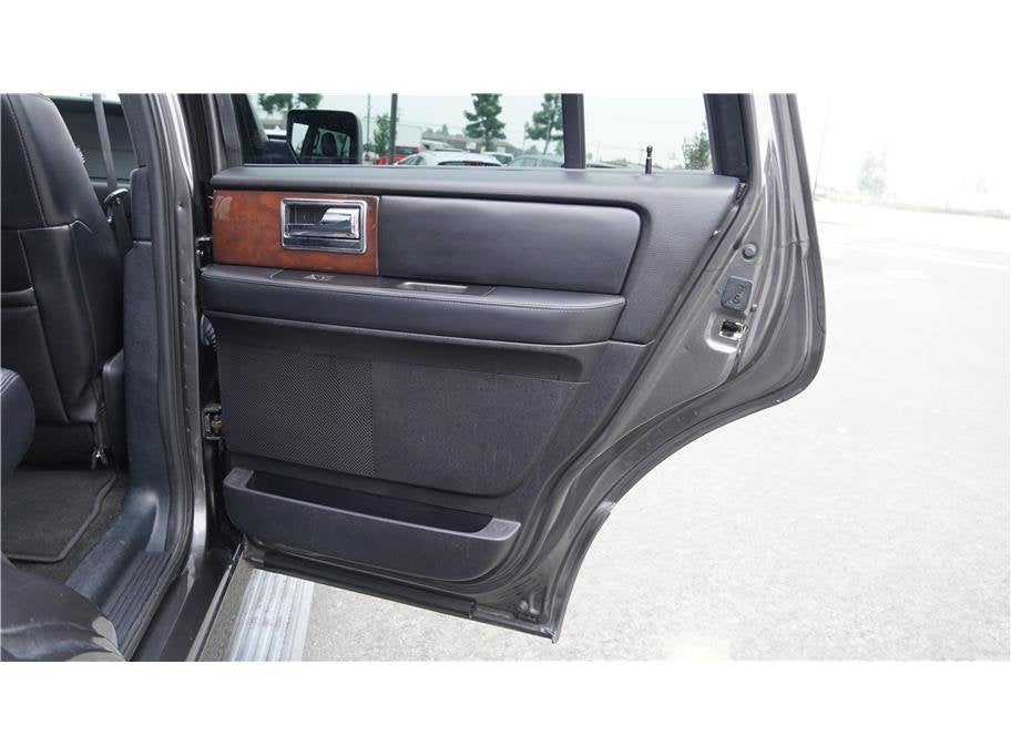 2016 Lincoln Navigator Select