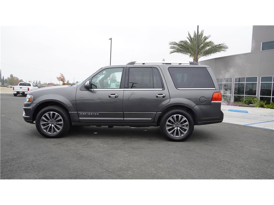 2016 Lincoln Navigator Select
