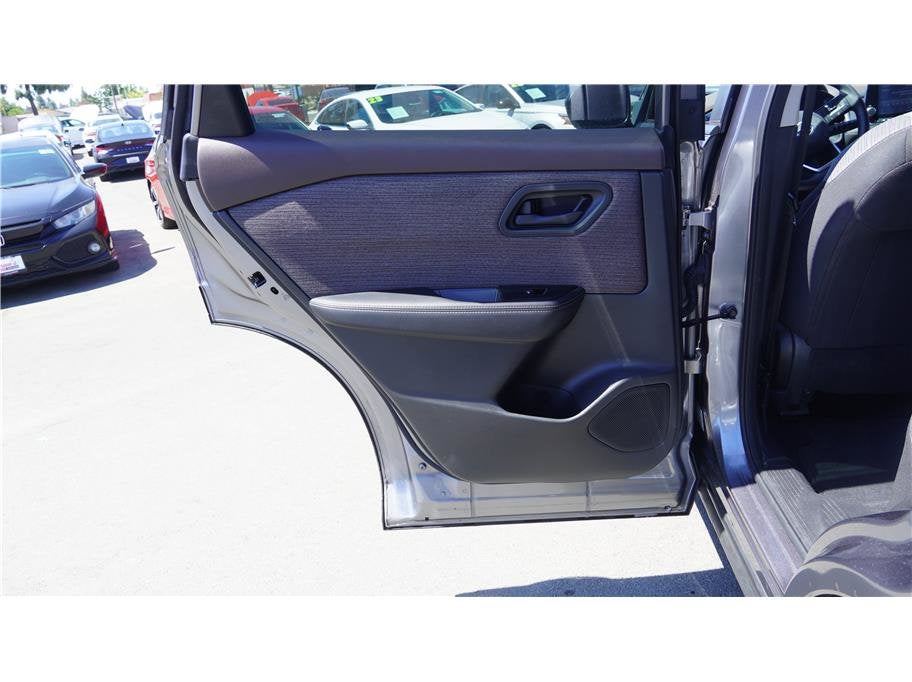 2021 Nissan Rogue S