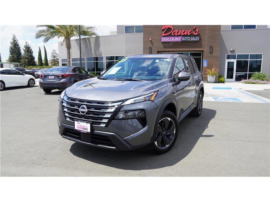 2025 Nissan Rogue SV FWD's photo