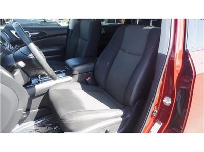 2018 Nissan Pathfinder SV
