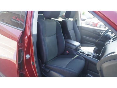 2018 Nissan Pathfinder SV
