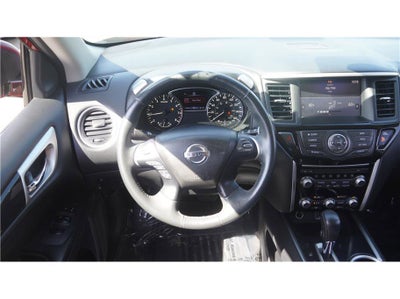 2018 Nissan Pathfinder SV