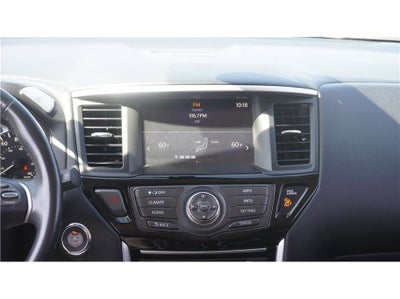 2018 Nissan Pathfinder SV