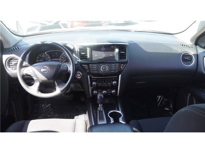 2018 Nissan Pathfinder SV