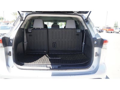 2023 Toyota Highlander L Sport Utility 4D