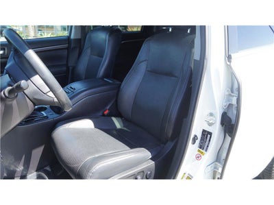 2016 Toyota Highlander Limited Platinum Sport Utility 4D