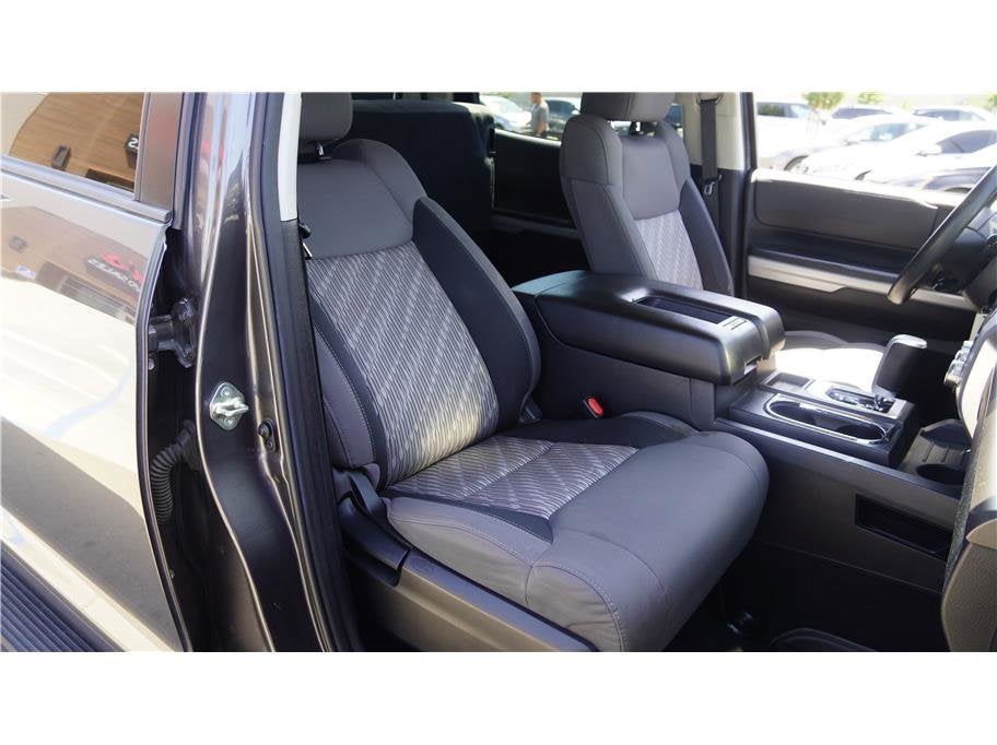 2020 Toyota Tundra 2WD SR5