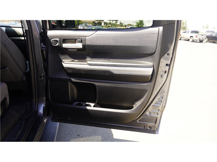 2020 Toyota Tundra 2WD SR5