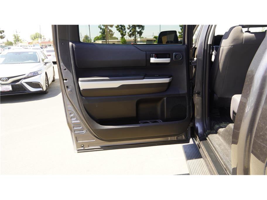2020 Toyota Tundra 2WD SR5