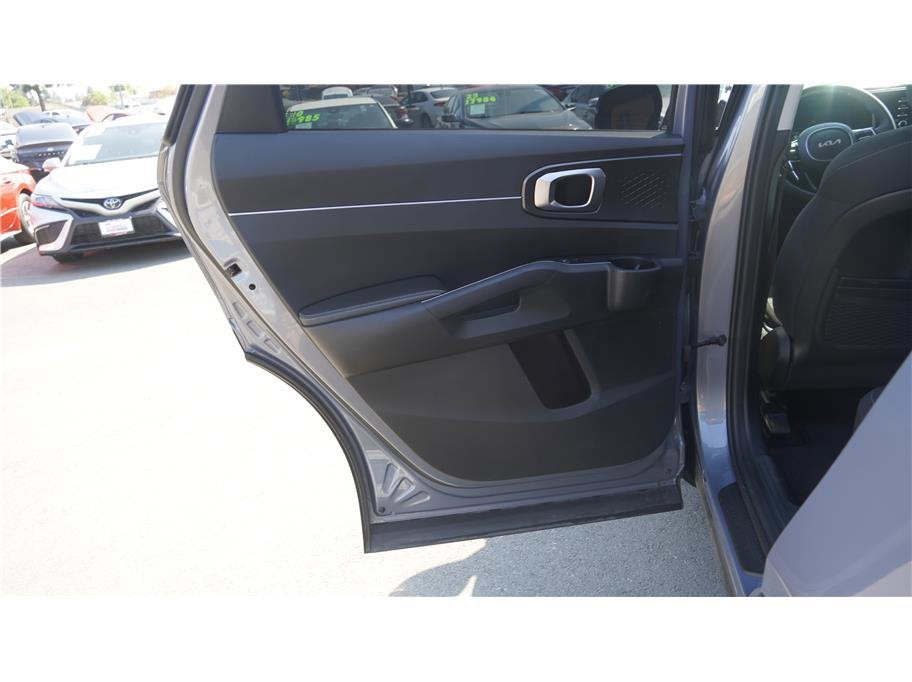 2022 Kia Sorento LX