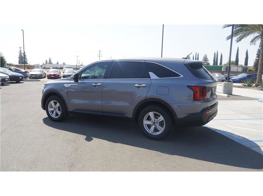 2022 Kia Sorento LX