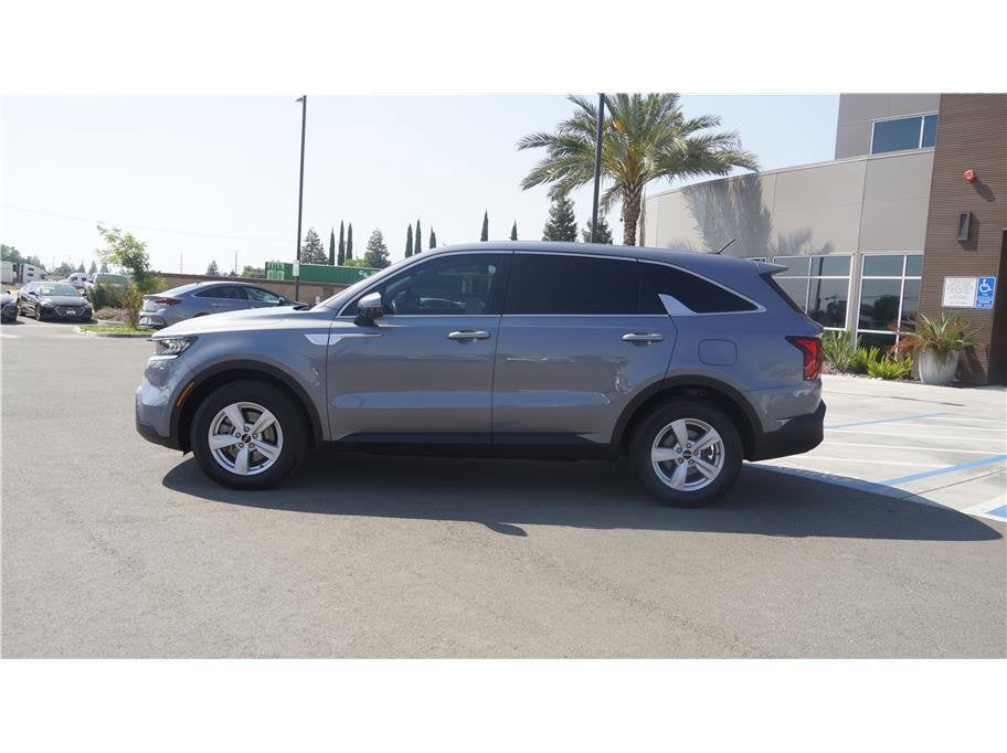 2022 Kia Sorento LX