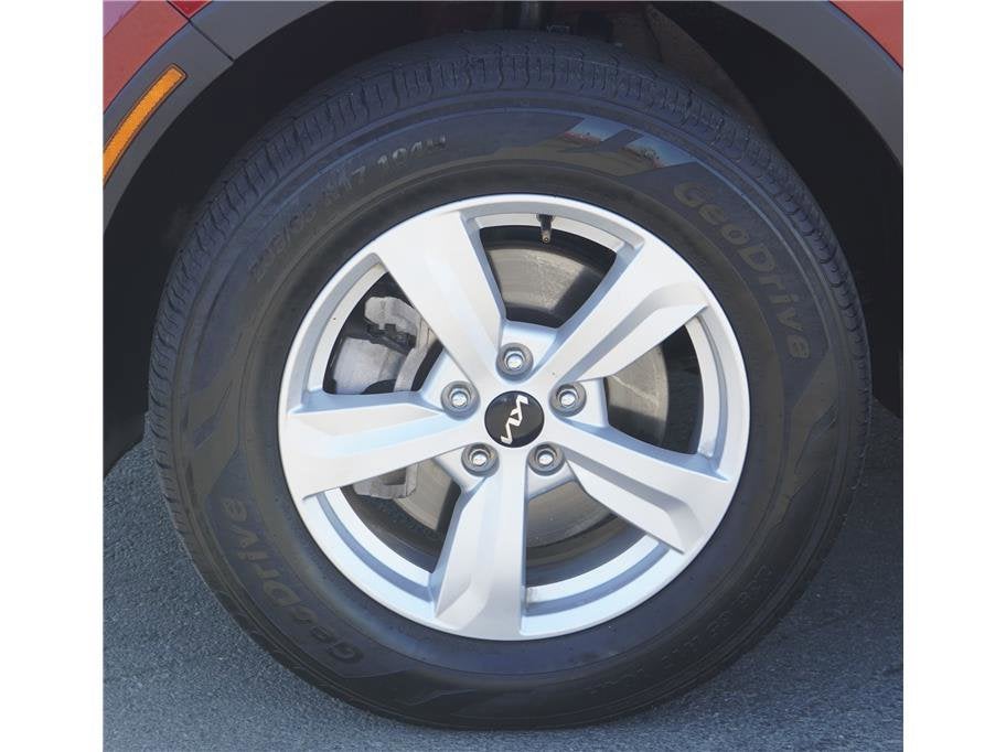2023 Kia Sorento LX