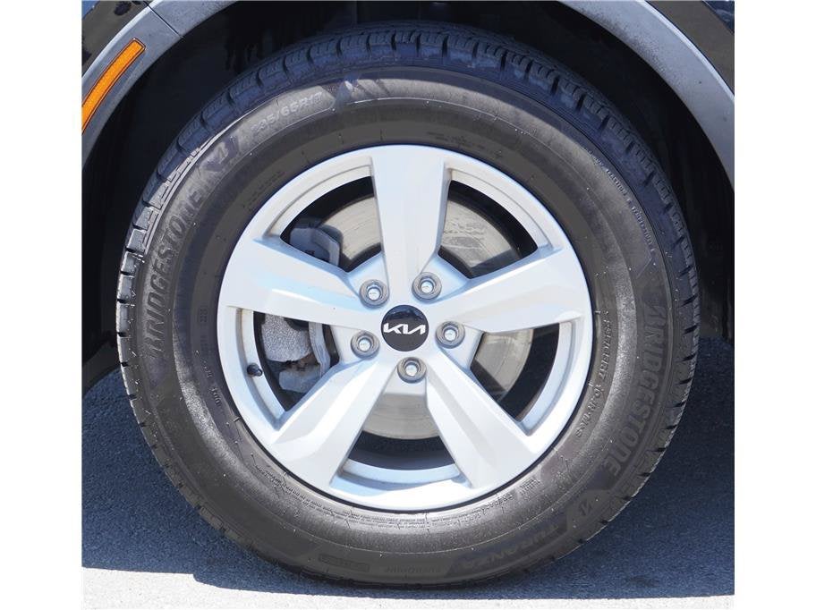 2022 Kia Sorento LX