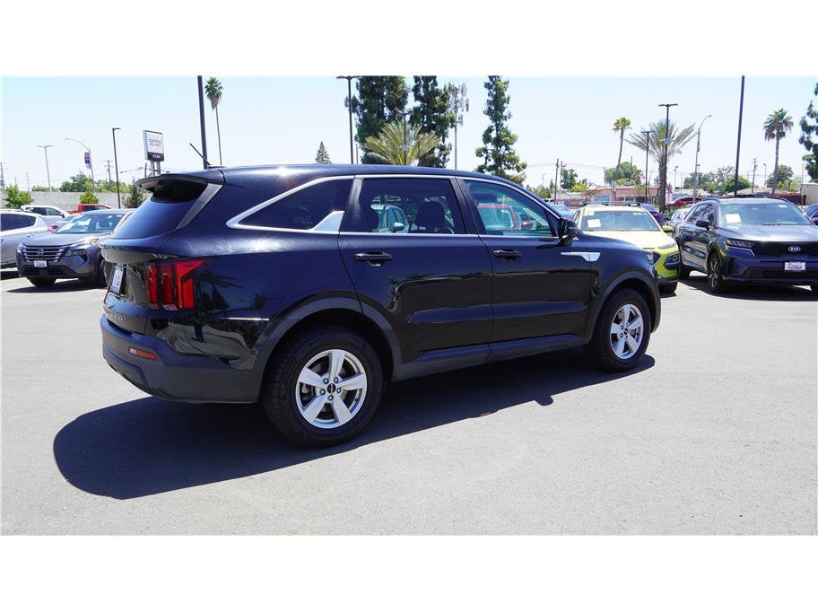 2022 Kia Sorento LX