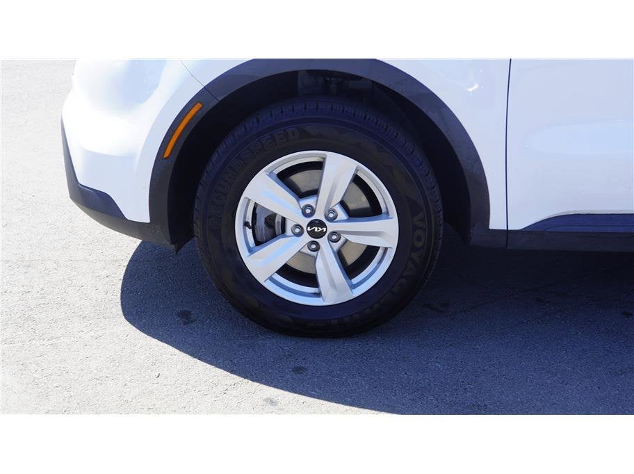 2022 Kia Sorento LX