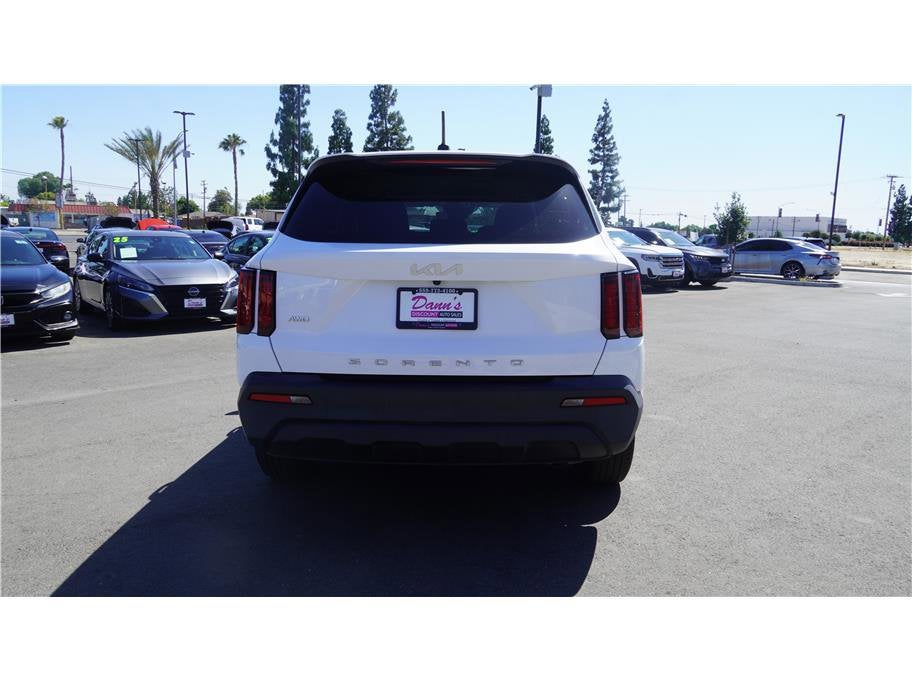 2022 Kia Sorento LX
