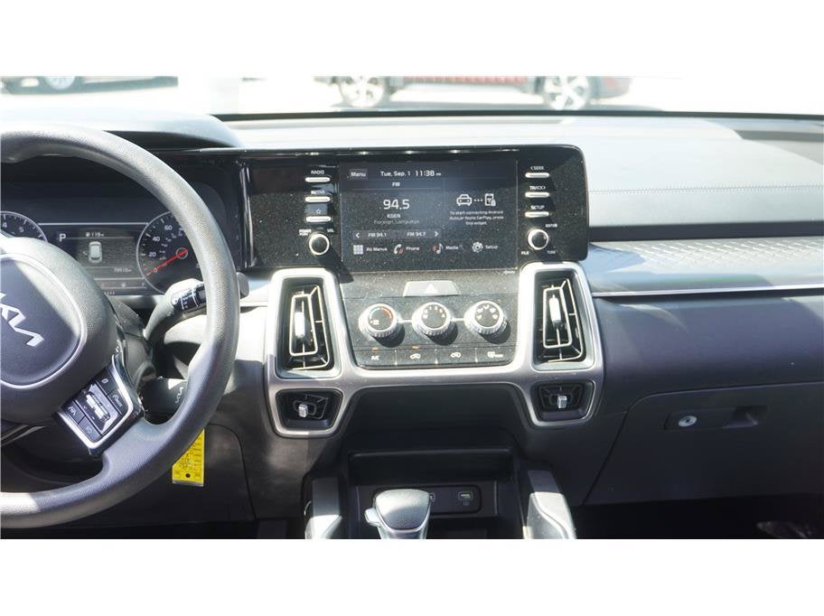 2022 Kia Sorento LX