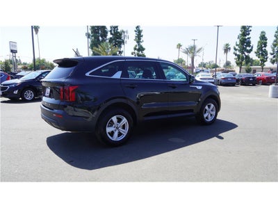 2022 Kia Sorento LX
