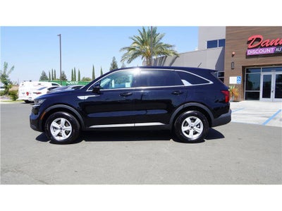 2022 Kia Sorento LX