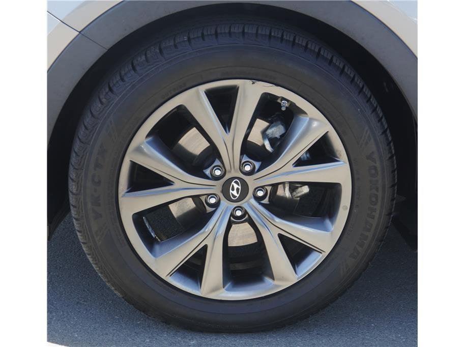 2017 Hyundai Santa Fe Sport 2.0T Ultimate