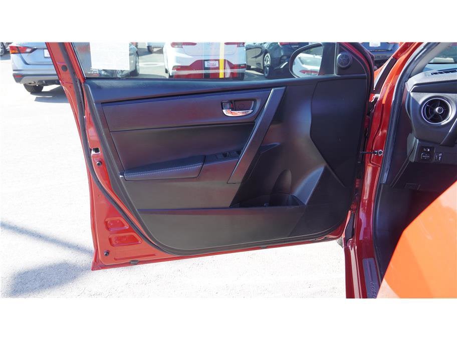 2019 Toyota Corolla SE Sedan 4D