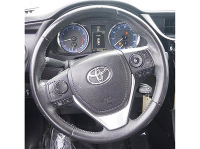 2017 Toyota Corolla SE Sedan 4D