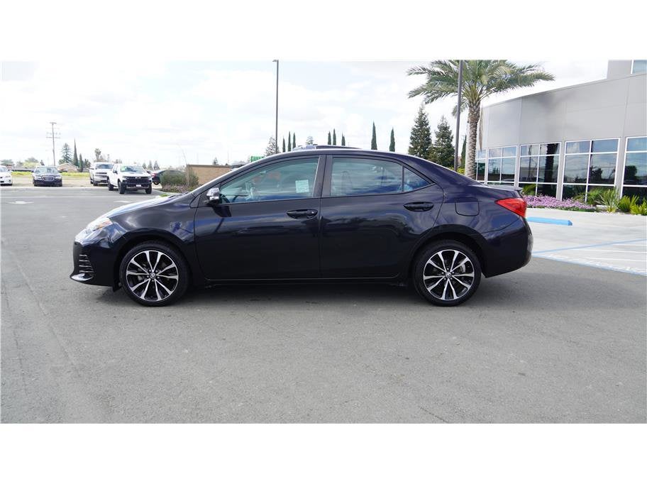 2017 Toyota Corolla SE Sedan 4D