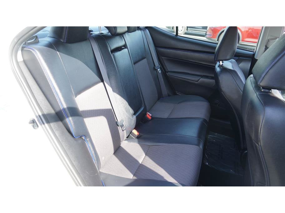 2017 Toyota Corolla SE Sedan 4D