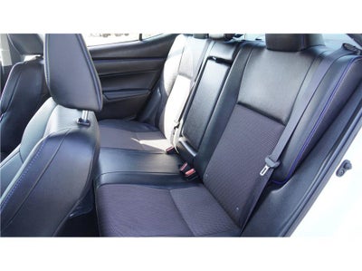 2017 Toyota Corolla SE Sedan 4D