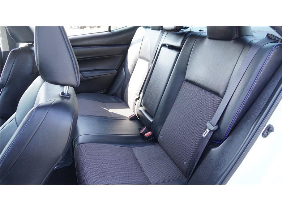 2017 Toyota Corolla SE Sedan 4D