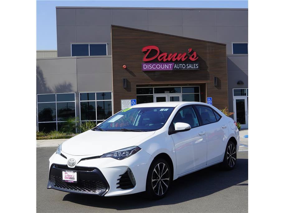 2017 Toyota Corolla SE Sedan 4D