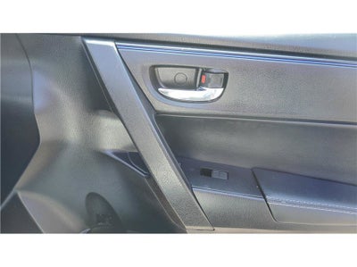 2017 Toyota Corolla SE Sedan 4D