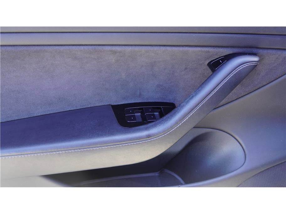 2018 Tesla Model 3 Long Range Sedan 4D