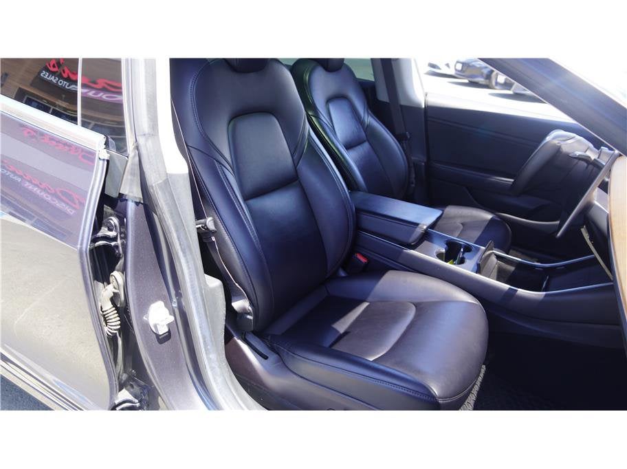 2018 Tesla Model 3 Long Range Sedan 4D