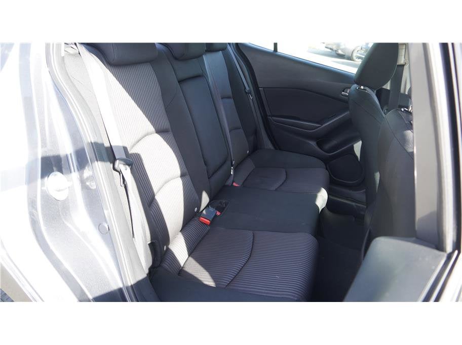 2016 Mazda Mazda3 i Sport