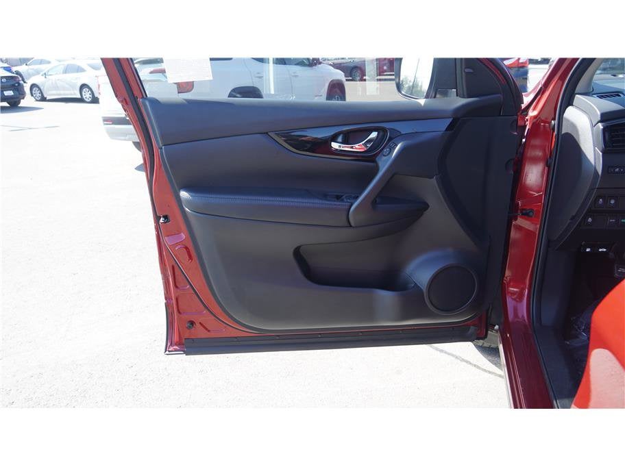 2021 Nissan Rogue Sport SV