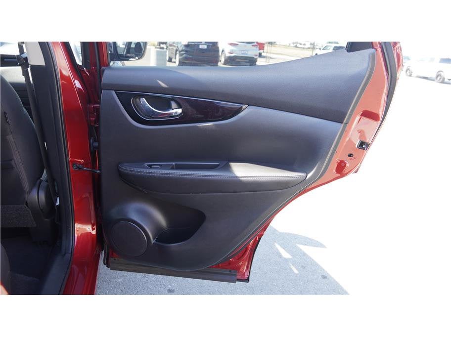 2021 Nissan Rogue Sport SV