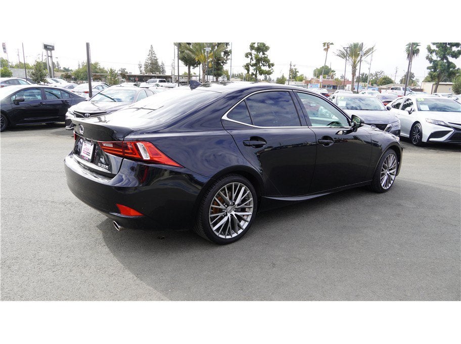 2016 Lexus IS 200t IS 200t Sedan 4D