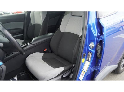 2019 Toyota C-HR XLE Sport Utility 4D