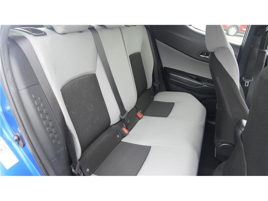 2019 Toyota C-HR XLE Sport Utility 4D